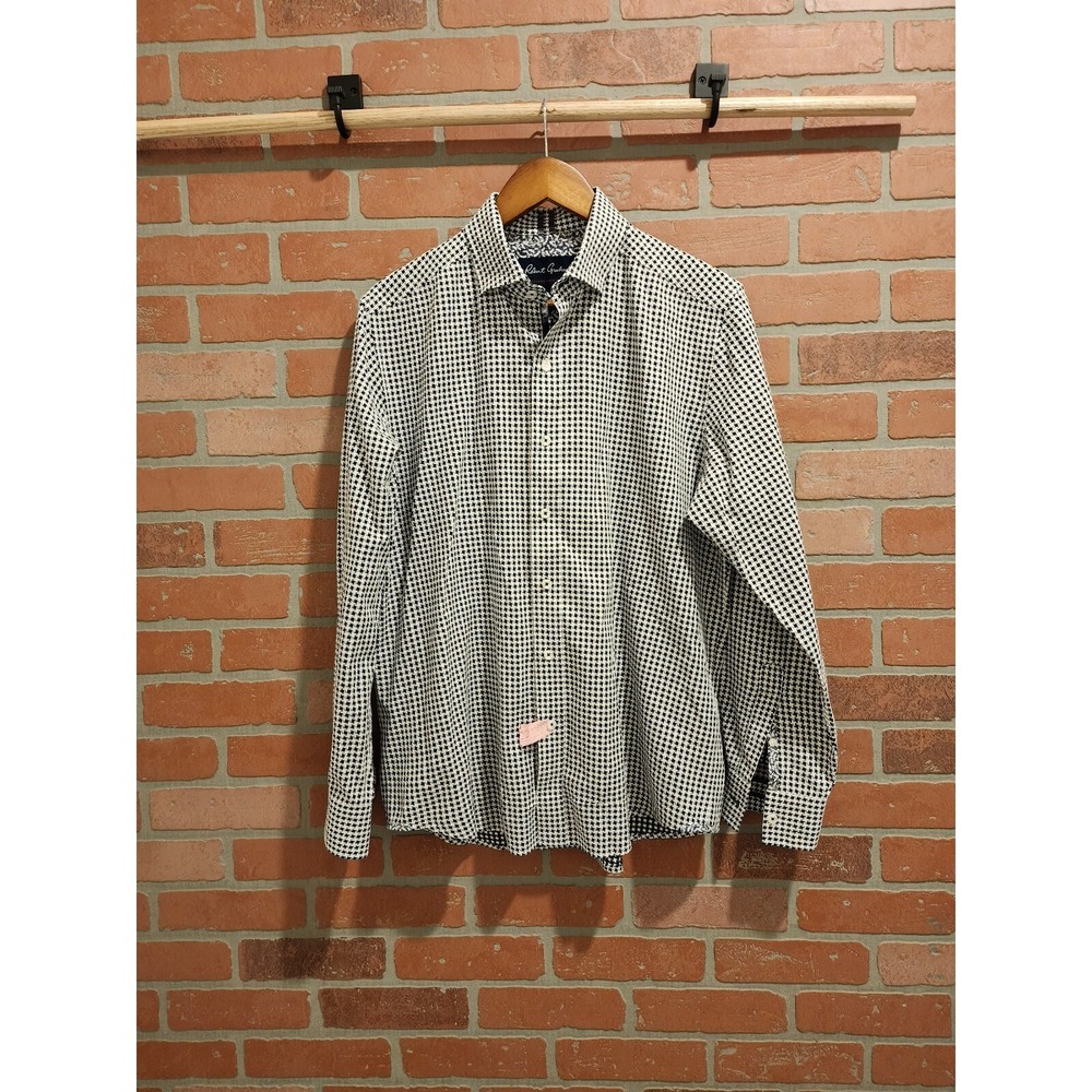 robert graham large shirt.               ‎    Bin 38